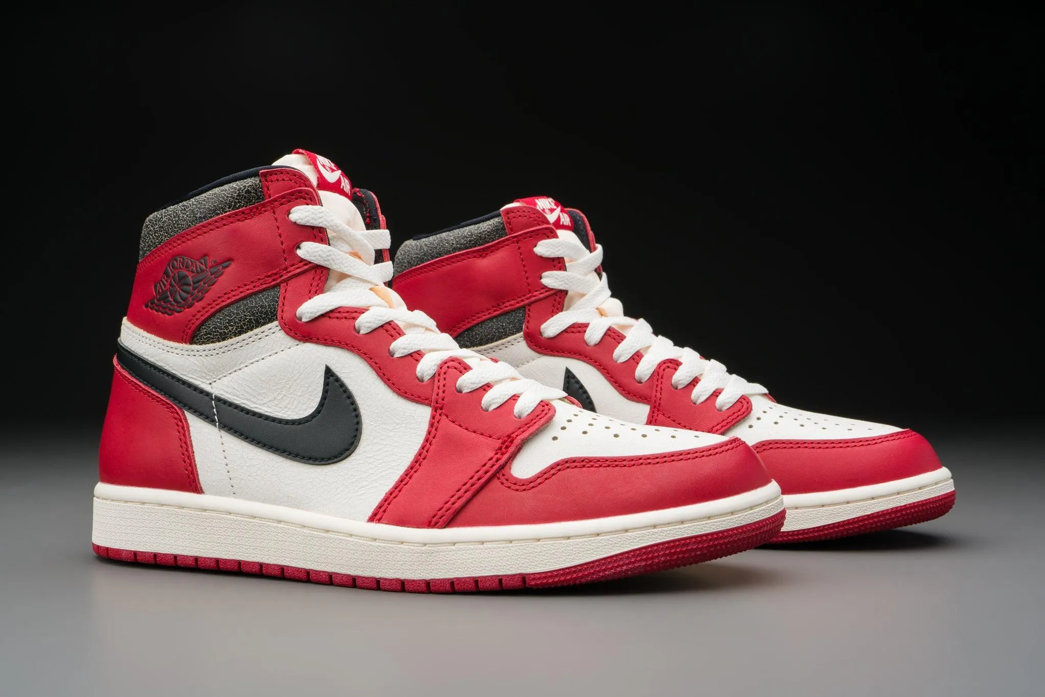 Air Jordan 1 Retro High OG Chicago Lost and Found