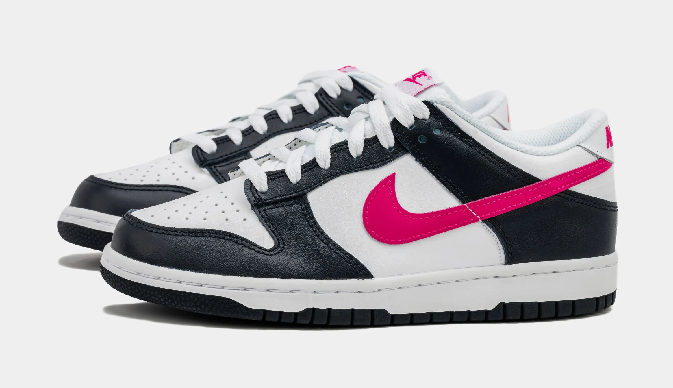 Dunk Low Dark Obsidian Fierce Pink Grade School Lifestyle Shoes (Dark Obsidian/Fierce Pink)