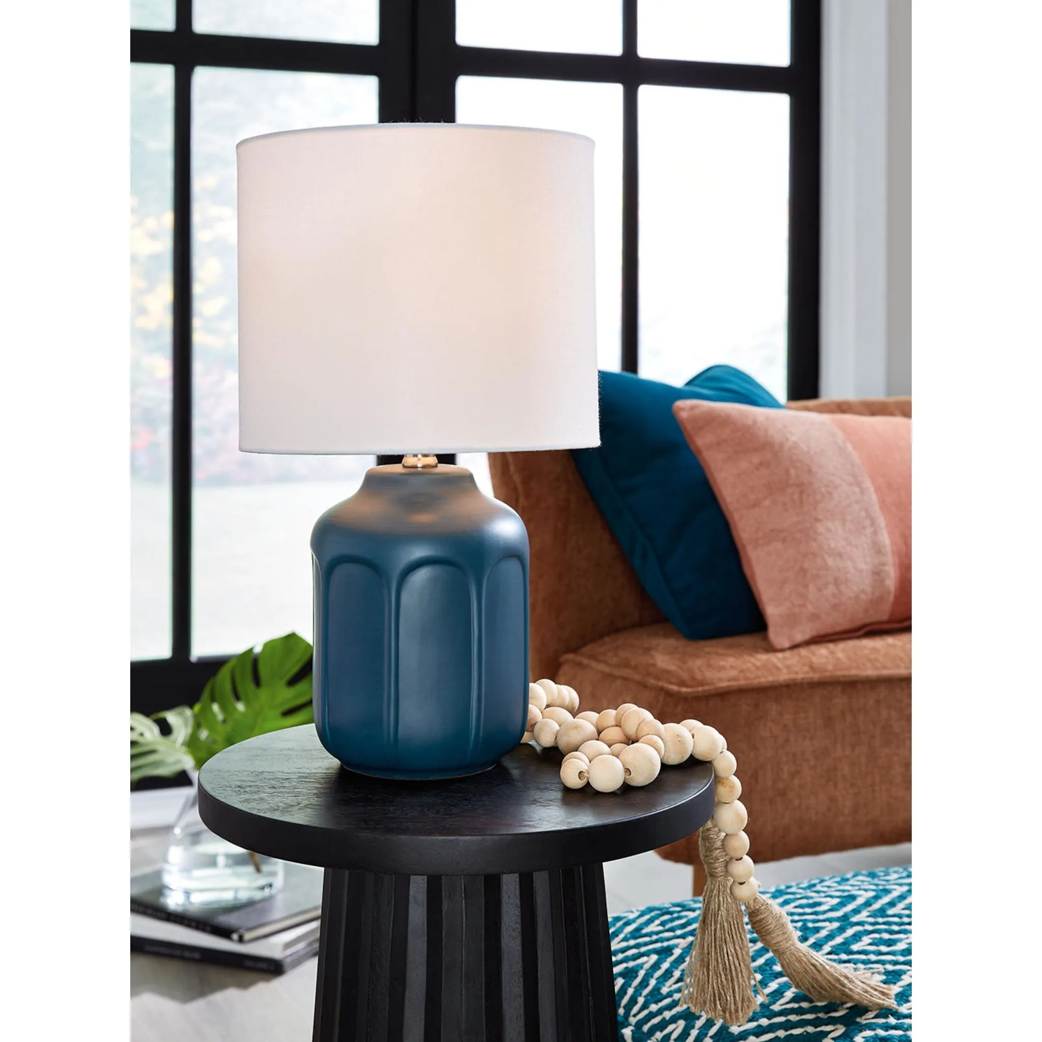 Gierburg Table Lamp