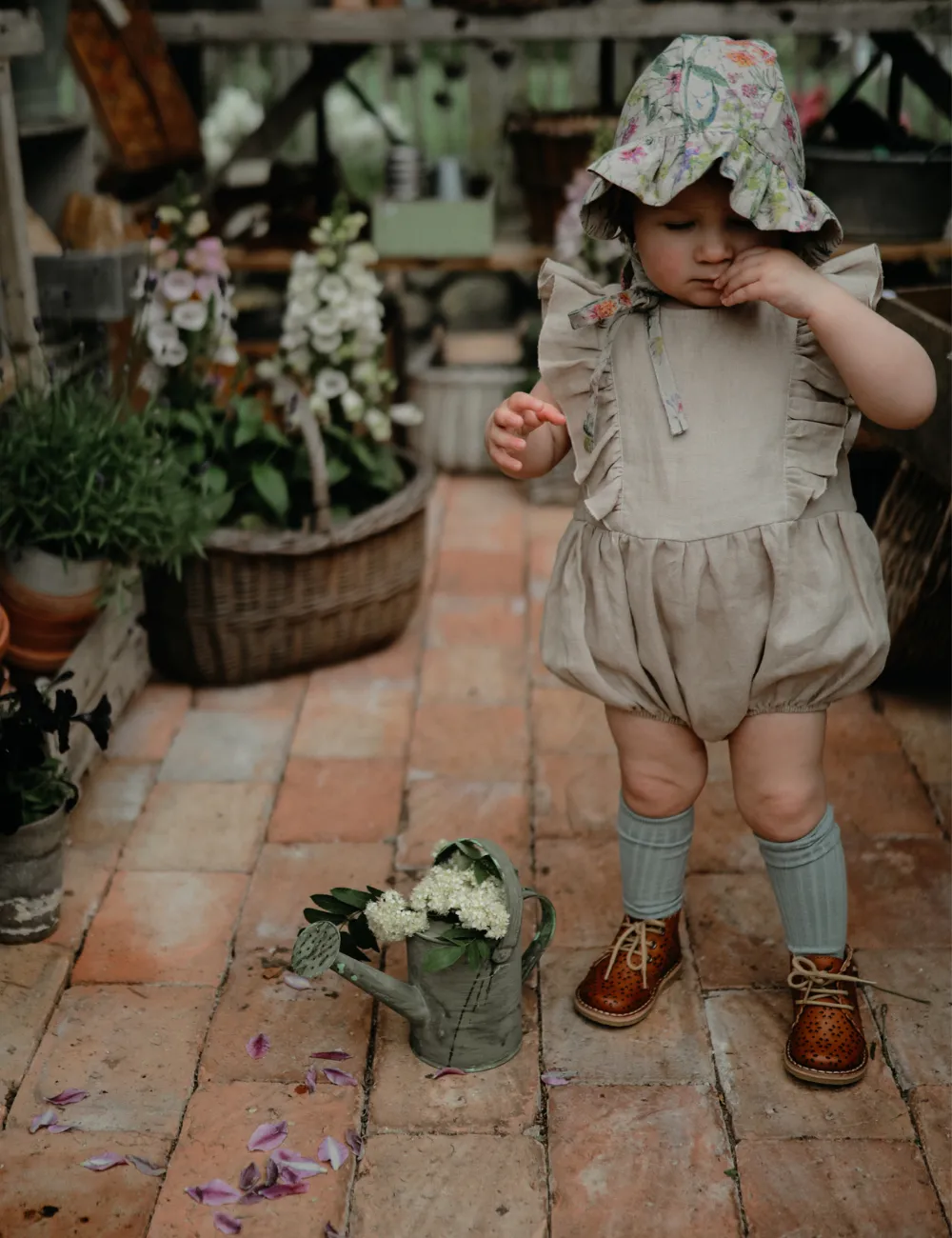 Scallop Boot Flower - Cognac