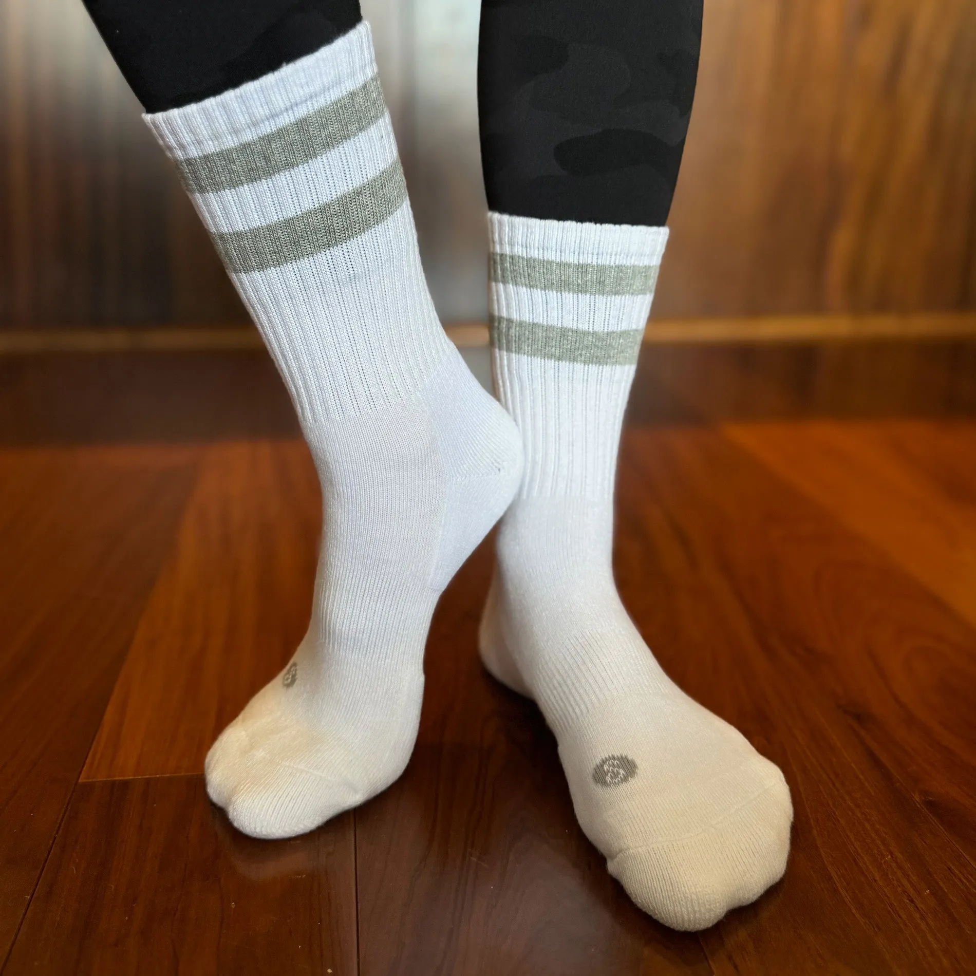 Skinnys Tubes || Mega-Thick Crew Socks