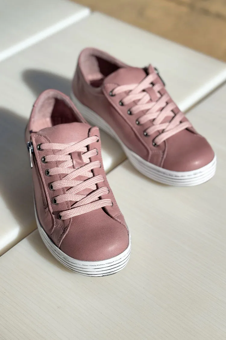 Unity Sneaker in Misty Rose