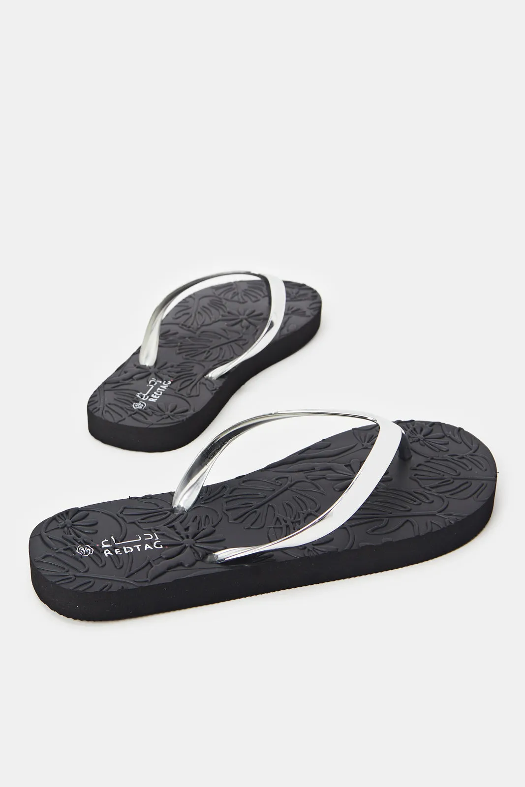 Women Silver With Black Flipflop