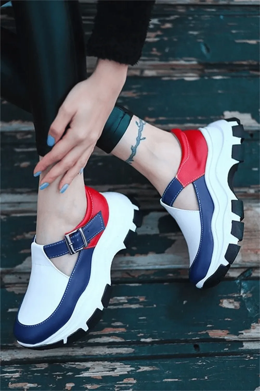 Women Sneakers Solid Color Platform Thick Bottom Ladies Flats Breathable Vulcanized Shoes Casual Female Sports Shoes 2024