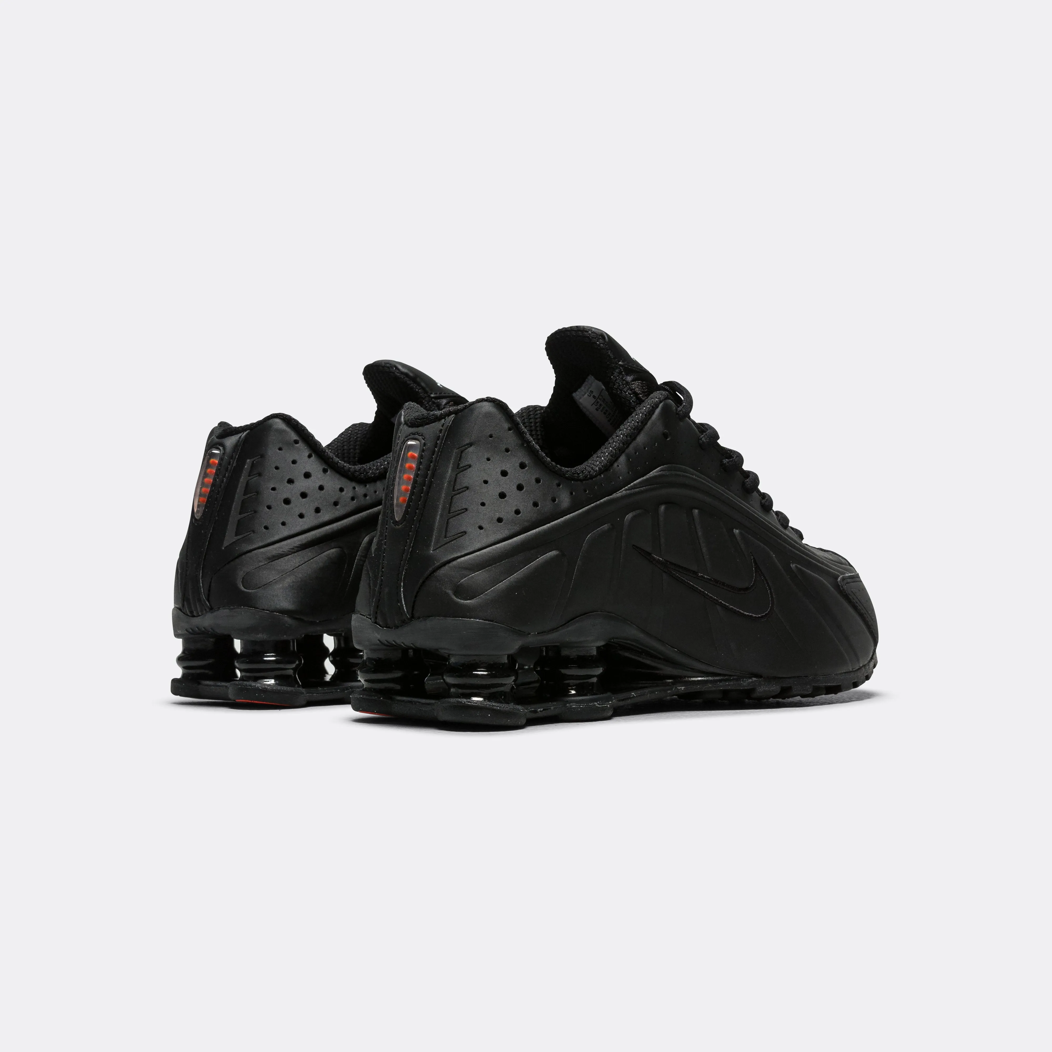 Womens Shox R4 - Black/Black-Max Orange