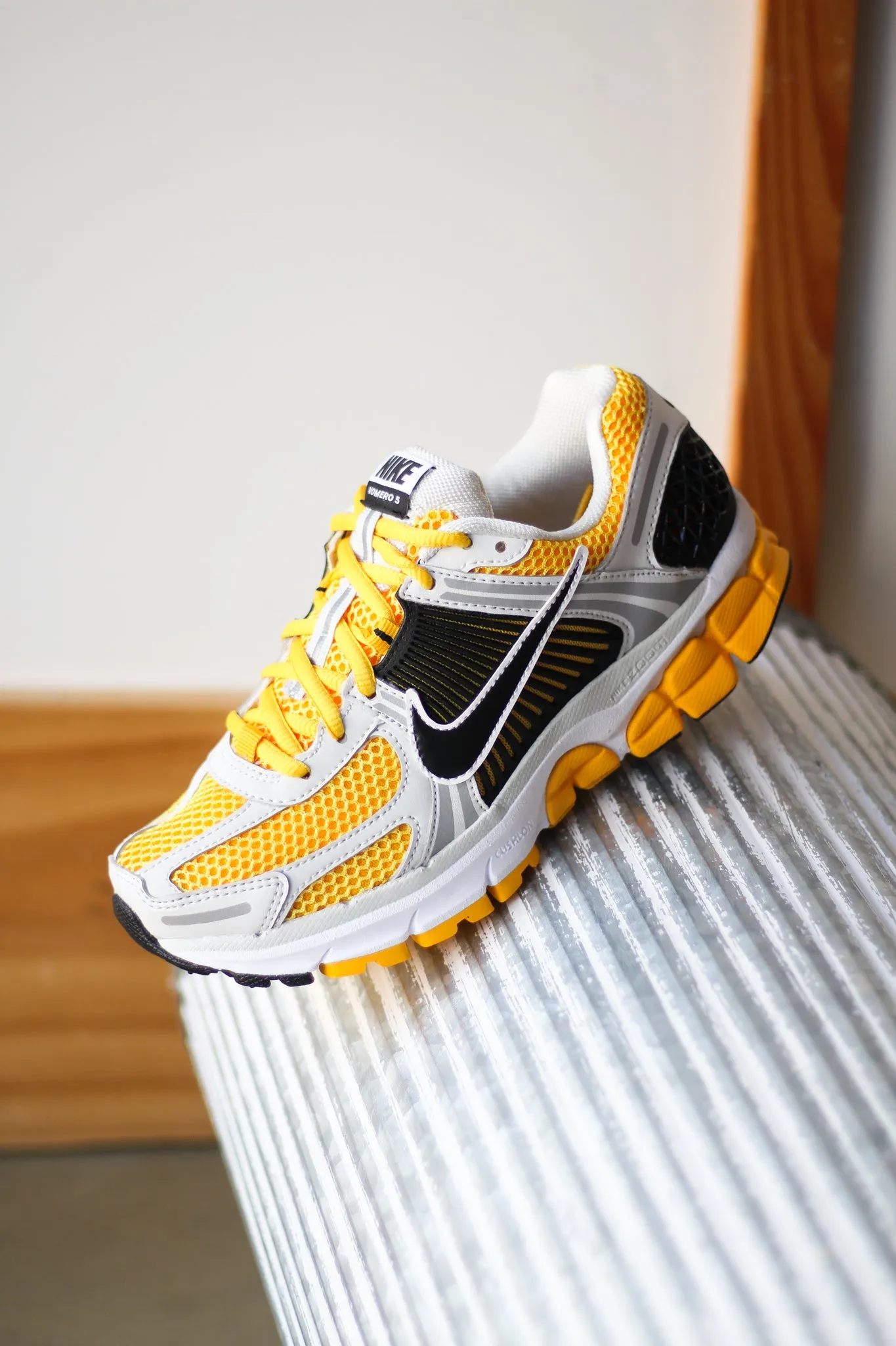 ZOOM VOMERO 5 "UNIVERSITY GOLD"